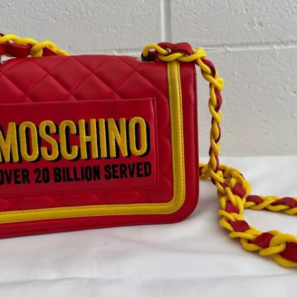 SOLD! AW14 MOSCHINO McDonald’s '20 Billion Served' Quilted Red Shoulder Bag - Picture 4 of 14